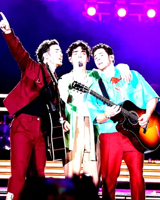 Live concert by Jonas Brothers